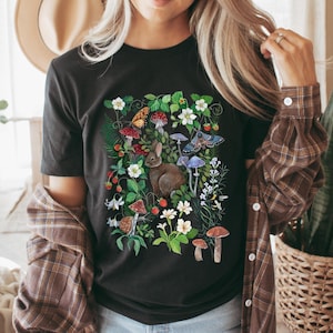 COTTAGECORE FLORAL BUNNY Shirt,  Rabbit T-shirt, Garden lover gift, Animal lover shirt, Gardening shirt, Nature Lover gift, Gift for Mother
