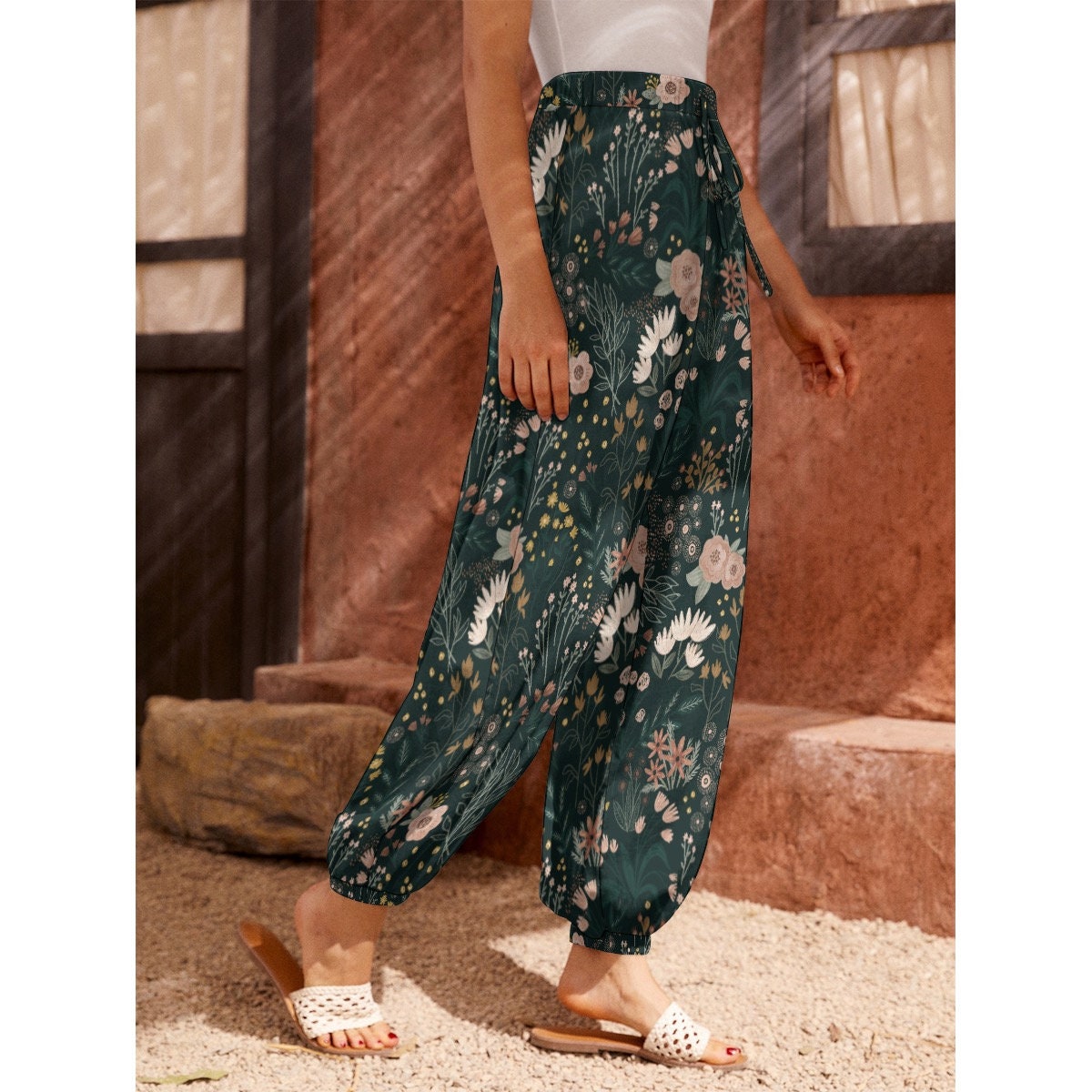 fekete floral cargo pants 小花柄ワイドカーゴパンツ floral cargo pants / 小花柄ワイドカーゴパンツ（カーゴパンツ