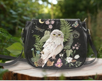 SNOWY OWL Crossbody Saddle Bag, Mystycal Owl Black Vegan Leather Bag, Witchy Messenger Bag, Cottagecore Crossbody Purse, Nature Lover Gift