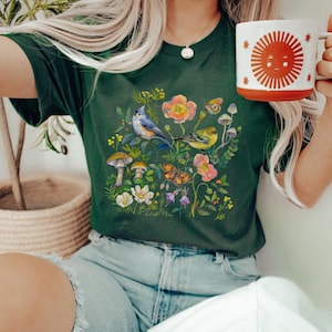 GARDEN BIRDS T-shirt, COTTAGECORE Shirt with Birdsongs Flowers & Mushrooms, Nature Lover Gift, Gardening Tee, Floral Birds Shirt, Fall tee