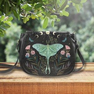 GREEN LUNA MOTH by Episodic Drawing Mystical Night Small
