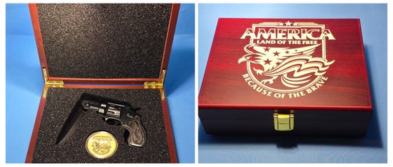 Land Of The Free themed knife Gift Set