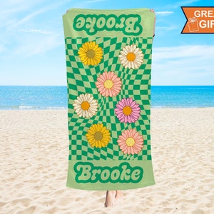 Retro Personalized Beach Towel Name Beach Towel Custom Pool Towel Bath Towel With Name Birthday Vacation Gift, Daisy Retro checkered