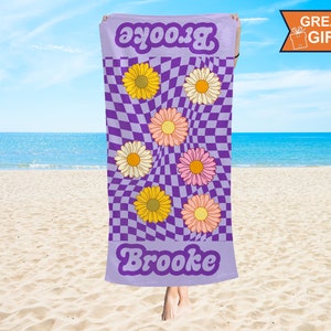Retro Personalized Beach Towel Name Beach Towel Custom Pool Towel Bath Towel With Name Birthday Vacation Gift, Daisy Retro checkered
