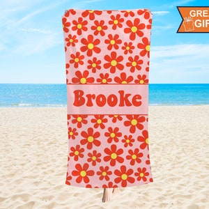 Retro Personalized Beach Towel Name Beach Towel Custom Pool Towel Bath Towel With Name Birthday Vacation Gift, Daisy Retro checkered
