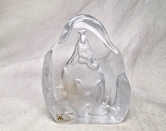 Kvitebjørn kong Valemon. Hand made lead crystal glass sculpture. Magnor glassverk. Paper weight. Norwegian folk tale.