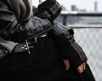 GLOVELY Signature Line natural wool fingerless gloves, dark brown with brown leather accents to elevate your outfit and stay warm