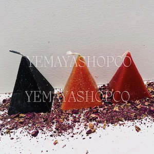 Spiritual Pyramid Candles / Velas Pirámides Espirituales