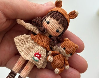 Poupée Amigurumi miniature Fille renard miniature et renard