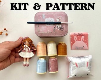 Miniatuur Amigurumi Rose Doll Kit Gratis patroon