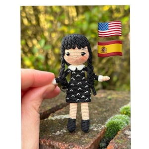 Woensdag Addams Miniatuur Amigurumi Patroon Woensdag PDF Patroon