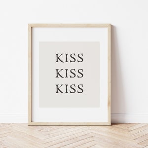 Minimal Valentine&#39;s Day Printable Wall Art, Black & White Kiss Print, V-Day Wall Decor * DIGITAL DOWNLOAD *