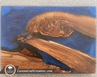 MEDIUM CUSTOM: Black Walnut Wood / Niko Blue Epoxy Serving Board