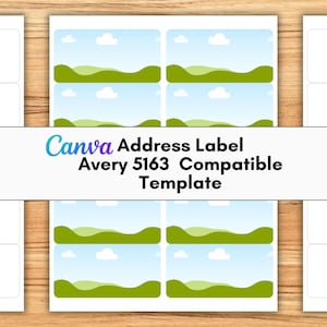 Puede incluir: Plantilla de etiquetas de dirección con un diseño de paisaje con colinas verdes, cielos azules y nubes blancas. El texto "Canva Address Label Avery 5163 Compatible Template" se muestra en el centro de la imagen.