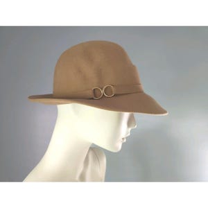 Vintage Lady Kangol USA Bucket Hat Cap Women\'s 100% Wool Grouse Camel Color Kangol Waxed Cotton Utility Bucket Hat Fishing Hat Sun Hat  main image 4
