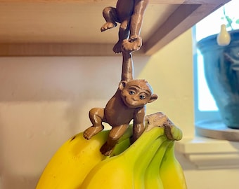 Monkey Duo for Banana Holding
