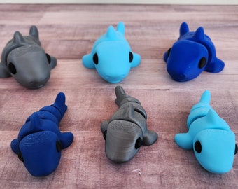 Articulated shark fidget designed by Zou3D