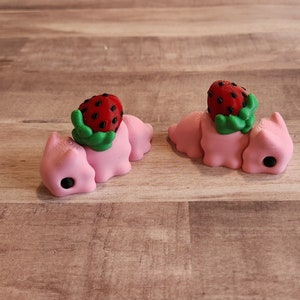 Strawberry snail - articulated snail with strawberry shell Fidget