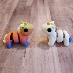 Baby Unicorn - Articulated Flexi Unicorn Fidget