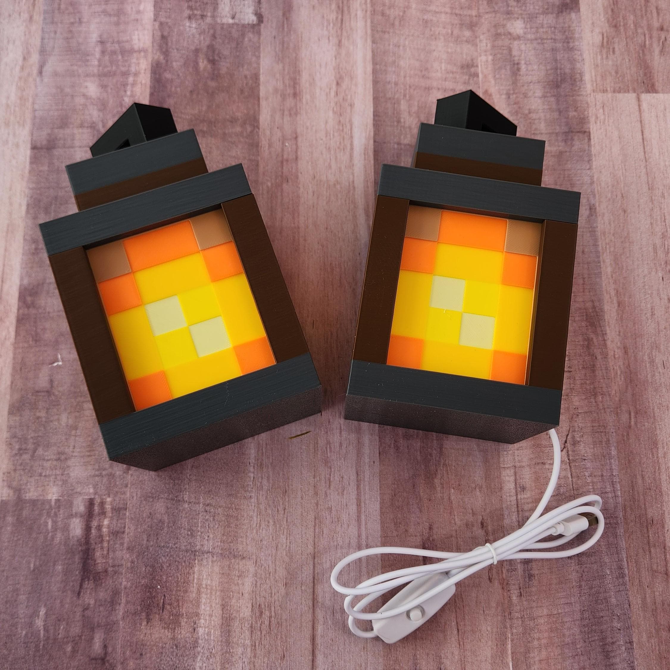 Gaming Lantern - Minecraft inspired gamer gift and night light