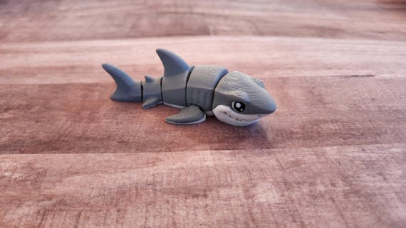 3D-Printed Articulated Shark Fidget Toy