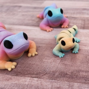 Baby Lizard - Articulated lizard Fidget designed by Zou3D