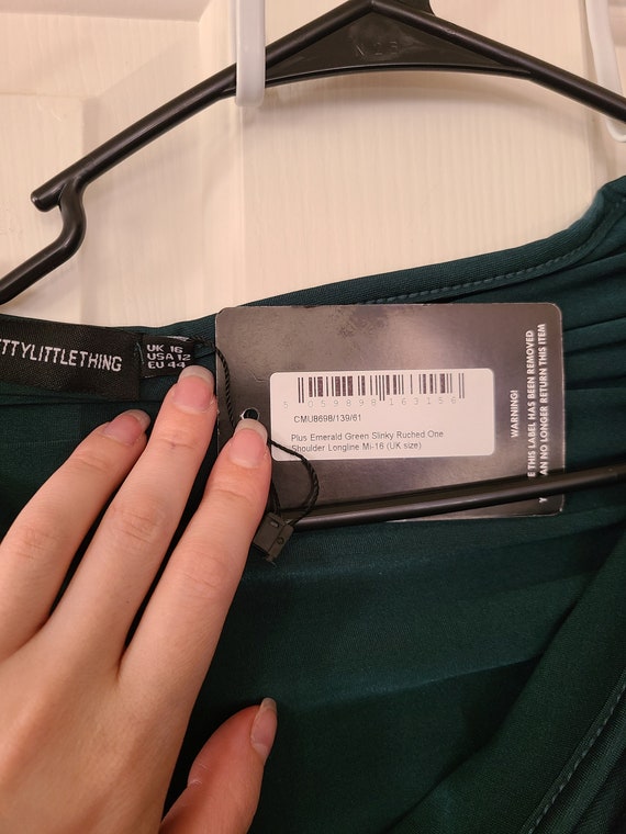 New Women's PRETTY LITTLE THINGS Dark Green Scrunch One ...
