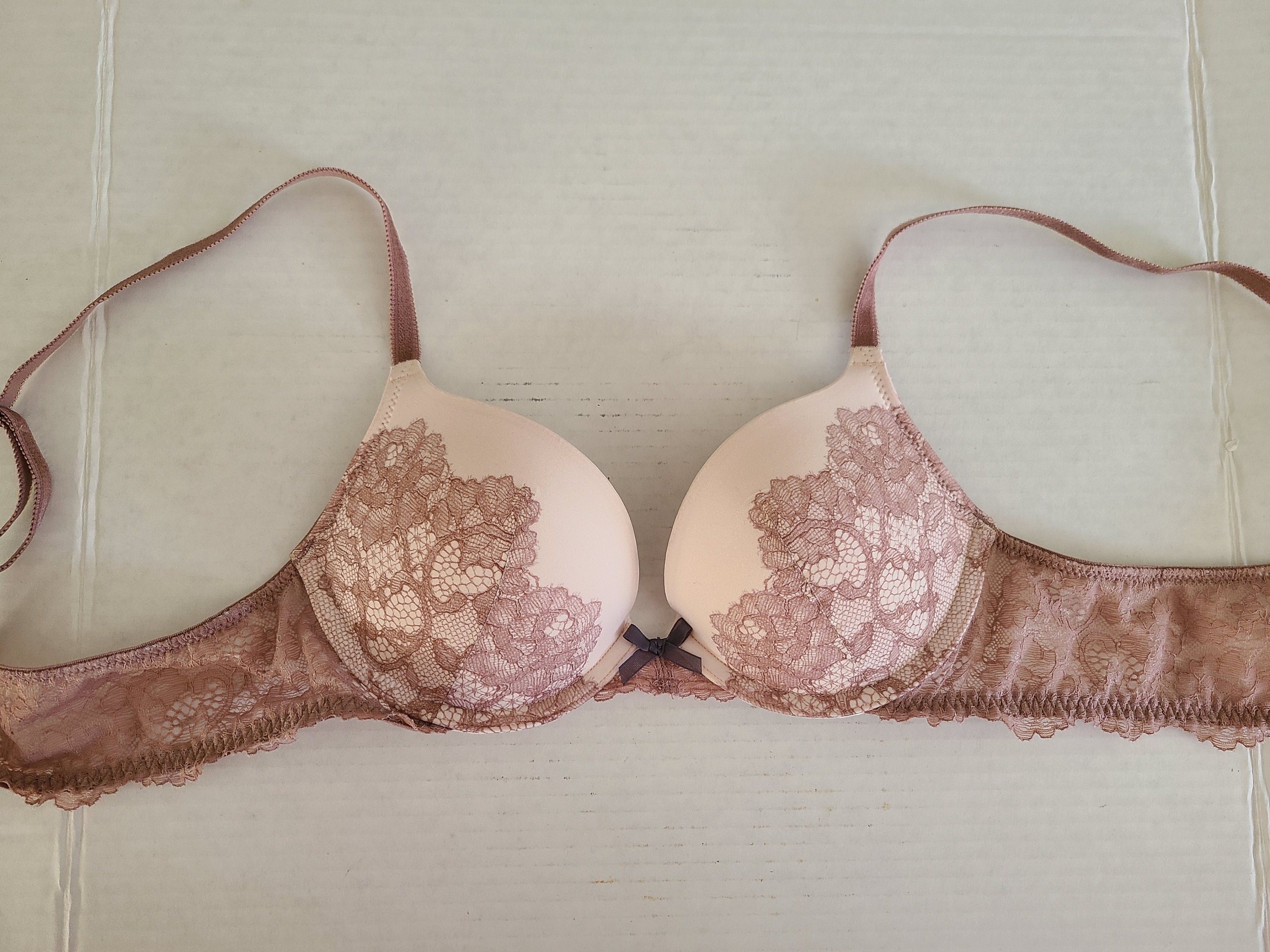 Victoria's Secret Dream Angel Push up Bra Nude Lace Detail 34A Victoria  Secret Sexy Lingerie Undergarment Pushup Bra 