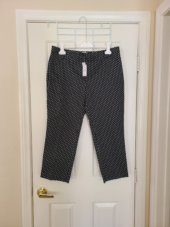 NWT New York and Company Women's Capri 