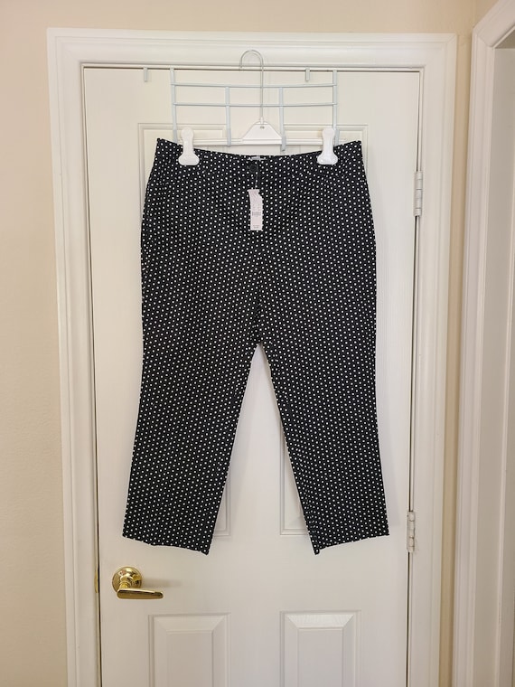 NWT New York and Company Women's Capri Work Pants Black White Polka Dots  New York & Company NYC Pockets Capris Size 14 