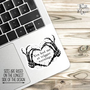 Pegatina de "Libros", Advertencias de activación, Pegatina de ansiedad, Lector de novelas románticas oscuras, Pegatina de obscenidades, Regalos para lectores, Pegatina divertida para Kindle imagen 2