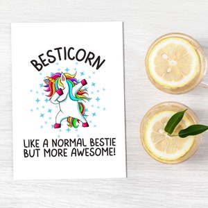 Carte drôle de licorne tamponnant pour les meilleurs amis | Besticorn comme un bestie normal, mais... | Carte Meilleur ami | Carte de retraite | Carte licorne arc-en-ciel