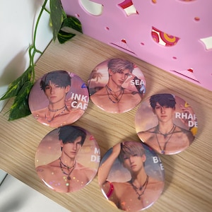 Zayne | Sylus | Rafayel | Xavier | Caleb | Summer Magazine Love and Deepspace Holo Button Pins