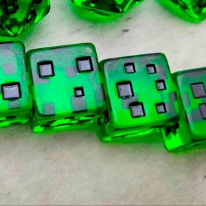 ピクセルダイスセット（11個）| D&Dダイス| DND D6 Sets (4pcs)