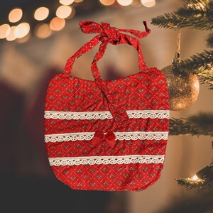 25. Holly Fabric with 3 Rows of Lace and Bow Accents