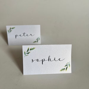 Marque-places pour mariage/événement rustique | Marque-places design feuillus