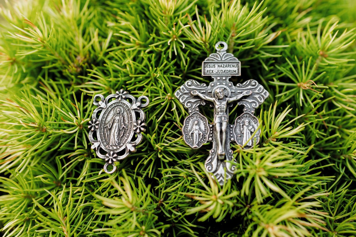 Silber Italienische Rosenkranz Medaille Set Floral Center w Triple Threat Pardon Kruzifix