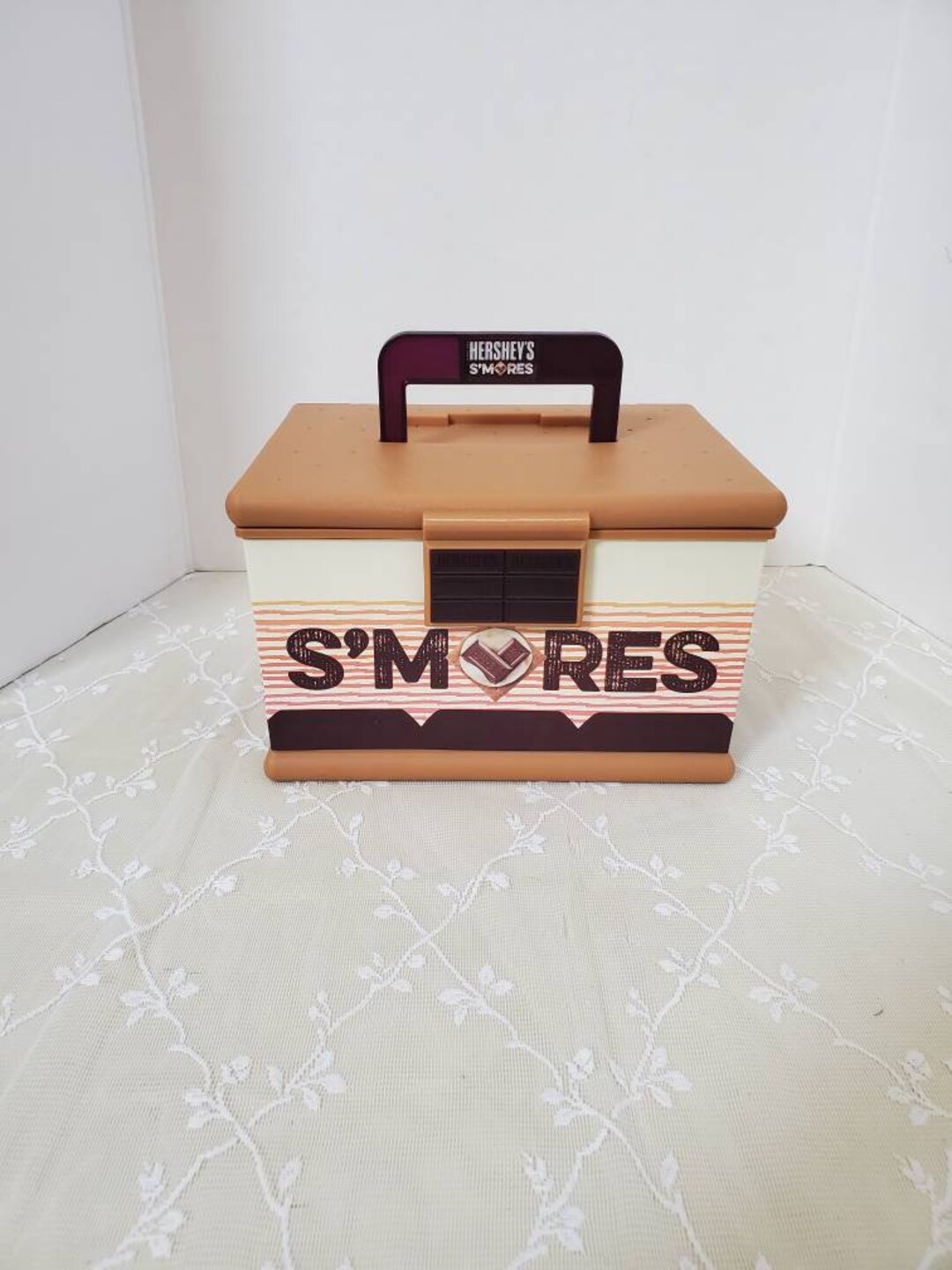 S'mores Hard Plastic Carrier Display Box With A Clipon Etsy