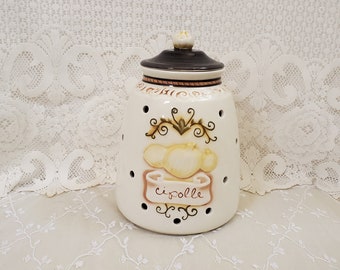Ceramic Onion Storage Cookie Jar Style Holder With Lid And The Italian Word Cipolle For Onion On The Front