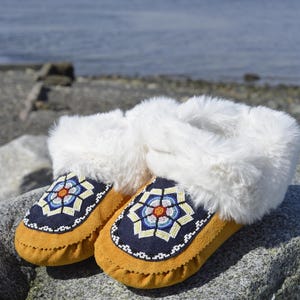 Women Beaded Traditional Moccasin Indoor Faux Fur Trim Thick Fleece Warm Lining