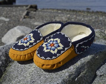 Minnetonka Deerskin Beaded Moccasins in White Color Way - Etsy