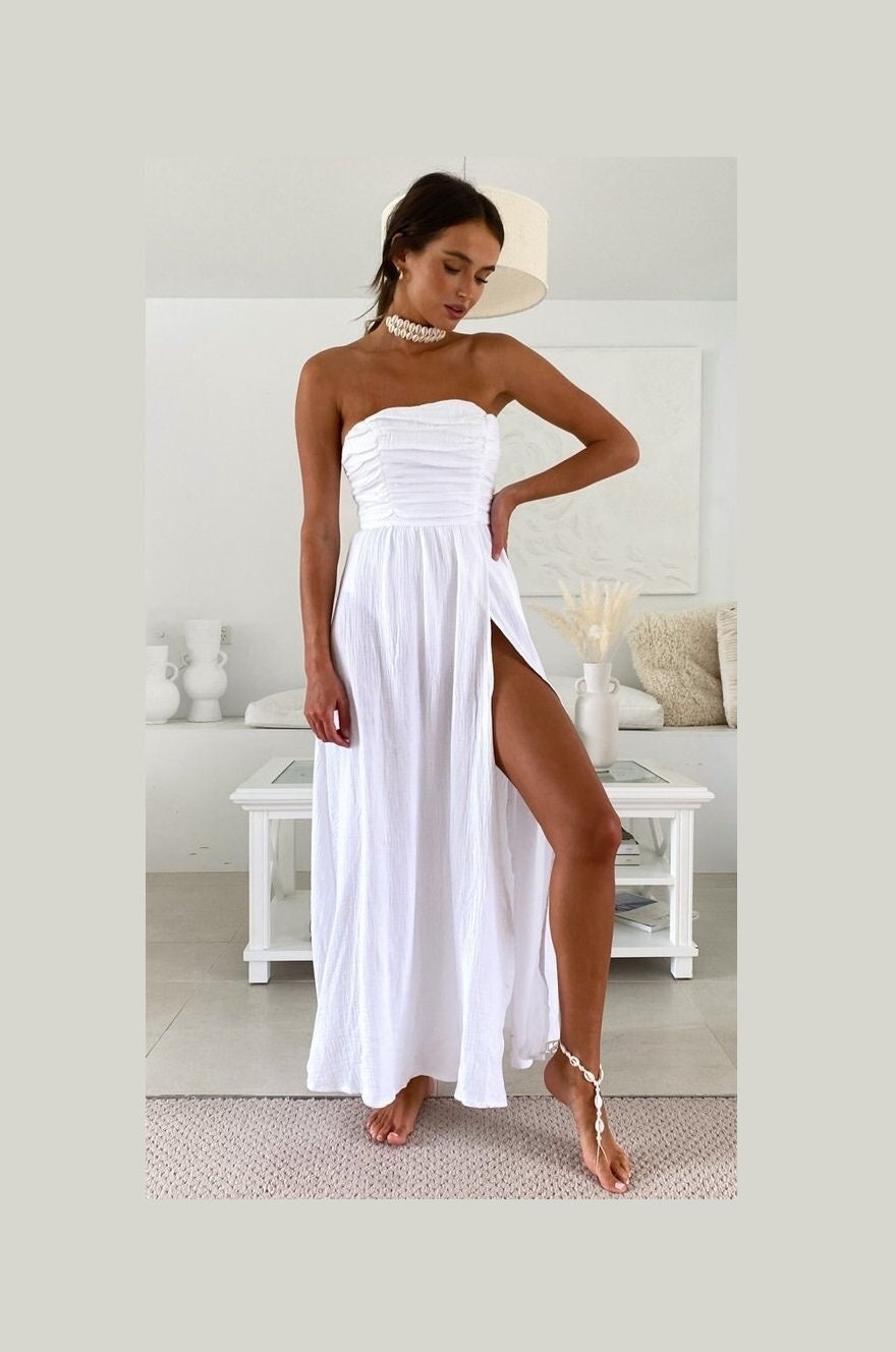 Womens Strapless Bandeau Long Dresses Summer Bohemian Sundresses Off The Shoulder Ruched Boho Casual Beach Party Maxi Dress with Pockets 