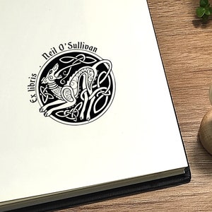 Ex Libris. Cachet de la bibliothèque. Tampon de bibliothèque personnalisé. Illustration d'art celtique. Pour les amateurs de lecture. Cadeau pour les amateurs de lecture. Cadeau de timbre.