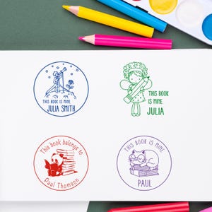 Tampon de livre. Timbres de bibliothèque pour enfants. Tampon de livre personnalisé pour enfants. Timbre cadeau pour enfants. Tampon de livre pour enfants. Timbres mignons