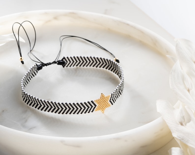 Miyuki Perlen Gold Anhänger Choker Halsband, Zebra gestreifte Halskette, schwarz und weiß, verstellbar, stilvoll, Boho Chic, Festival Accessoires Bild 9