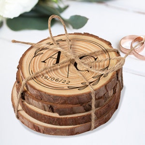 Personalized Wooden Coaster Pack for Weddings, Detail for Guests