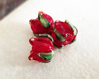 BEAUTIFUL RED ROSE Bud, Rose Glass Bead, Lampwork Flower bead, 10mm Red rose, Lampwork Rose, Handmade Artisan Rose Bead - 1pc