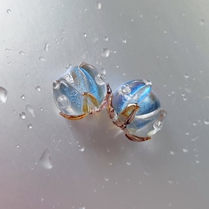 ROSES UNDER the RAIN Glass Bead 11-12mm Dichroic Glass Lampwork Flower Bead, Glass Drops on Surface Roses Beads, Beautiful Special Bead, 1pc