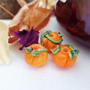 CUTE PUMPKIN GLASS Beads, 14-15mm Autumn Pumpkins Lampwork Beads, Beautiful Charming Pumpkins Glass Supply, Lovely Pumpkin Glass Bead, 1pc