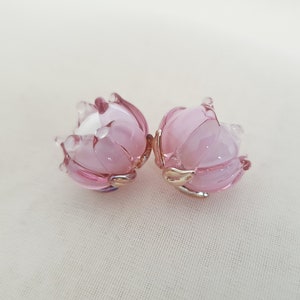 BELLE BALLERINA ROSE glaskraal, 12-13 mm mooie delicatesse roze blos glas roos pioenroos, prachtige speciale editie waterlelie lampwork kraal, 1pc